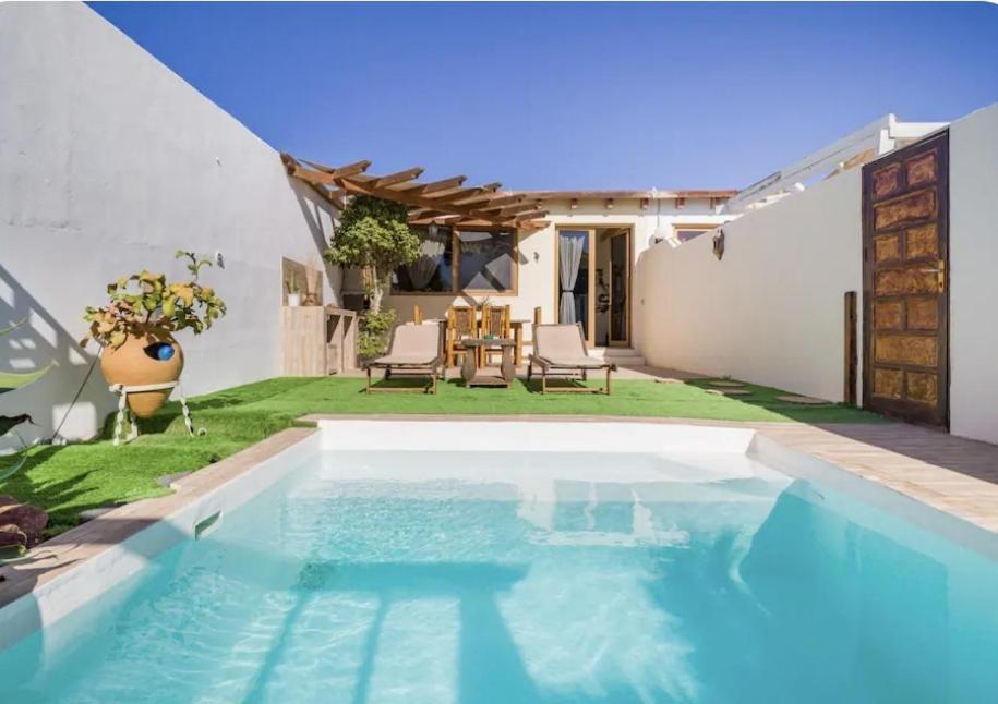 Villa La Isla By Rentaholidayslanzarote Playa Blanca  Extérieur photo